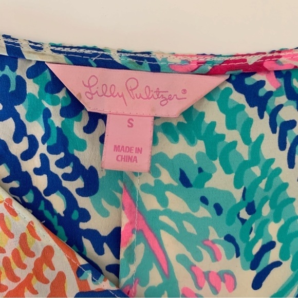 Lilly Pulitzer Asher Silk Top Blouse Small Electric Feel - Picture 5 of 8